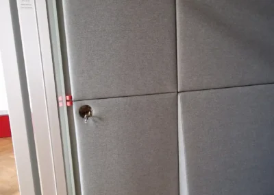 Výroba a montáž atypického akustického phoneboxu | ACO Marine Praha